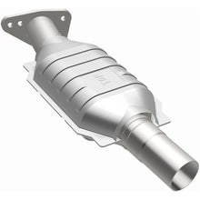 Load image into Gallery viewer, MagnaFlow 78-84 GM Passenger car CA Direct Fit Converter