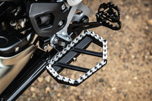Load image into Gallery viewer, Kuryakyn Splined Peg Adapter BMW Blk