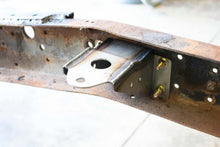 Load image into Gallery viewer, Rustbuster Rear Cab Mount
