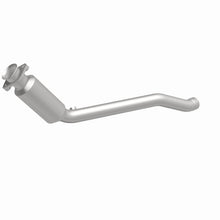 Load image into Gallery viewer, MagnaFlow Direct Fit Catalytic Converter 2010-2013 Land Rover LR4 V8 5 OEM Underbody