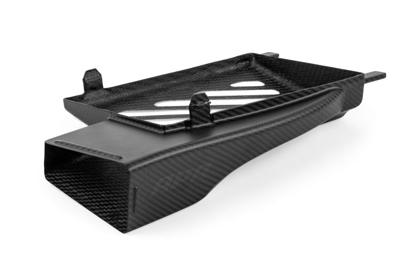 APR 20-25 Porsche 911 (992) Carbon Fiber Intercooler Ducts IC100030