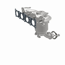 Load image into Gallery viewer, MagnaFlow Direct Fit Catalytic Converter 13-16 Hyundai Santa Fe Sport 2.4L Manifold