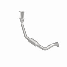 Load image into Gallery viewer, MagnaFlow 98-99 Isuzu Amigo 2.2L Direct Fit Converter