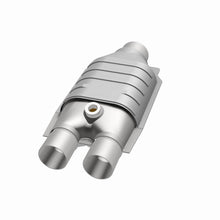 Load image into Gallery viewer, MagnaFlow 2.5in./2in. S/D CAOBDII Universal Converter