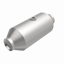 Load image into Gallery viewer, MagnaFlow MagnaFlow 2.5 in. OEM Grade Federal / EPA Compliant Universal Catalytic Converter