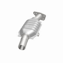 Load image into Gallery viewer, MagnaFlow 78-84 GM Passenger car CA Direct Fit Converter