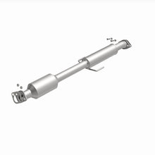 Load image into Gallery viewer, MagnaFlow 2015 Kia Optima 2.4L Direct Fit Catalytic Converter (California Grade)