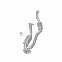 Load image into Gallery viewer, MagnaFlow 04-05 Ford Freestar 3.9L Direct Fit Converter