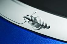 Load image into Gallery viewer, Kuryakyn Windshield Spikes 15-Up FLTRX / FLTRXS Chrome