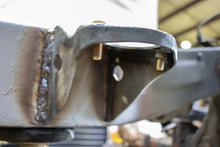 Load image into Gallery viewer, Rust Buster 95-04 Toyota Tocoma Front Cab Mount - RIde Side