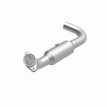 Load image into Gallery viewer, MagnaFlow 07-08 Ford Expedition 5.4L Direct Fit Converter