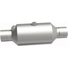 Load image into Gallery viewer, MagnaFlow 2.50 w/dual O2 5in. Spun Universal Converter