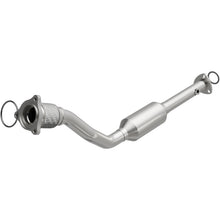 Load image into Gallery viewer, MagnaFlow 99-02 Chevrolet Cavalier 2.4L Direct Fit Converter