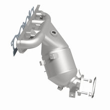 Load image into Gallery viewer, MagnaFlow Direct Fit Catalytic Converter 20-21 Nissan Kicks 1.6L Single Manifold