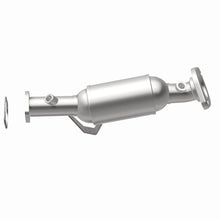Load image into Gallery viewer, MagnaFlow 10-11 Soul 1.6L Underbody Direct Fit Converter