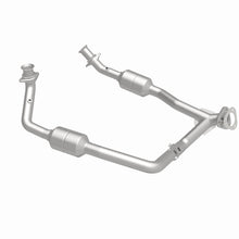 Load image into Gallery viewer, MagnaFlow 2003 Ford E-350 Super Duty 5.4L Direct Fit Converter