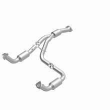 Load image into Gallery viewer, MagnaFlow 12-17 Chevrolet Express 3500 6.0L Direct Fit Converter
