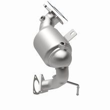 Load image into Gallery viewer, MagnaFlow 15-16 Chrysler 200 3.6L OEM Manifold Direct Fit Converter
