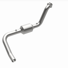 Load image into Gallery viewer, MagnaFlow 04-06 Dodge Durango 5.7L Direct Fit Converter