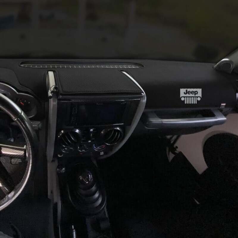 Covercraft 22-24 Jeep Grand Cherokee - Limited Edition Custom Dash Cover w Jeep Grill Logo 62330FJ12-05-25
