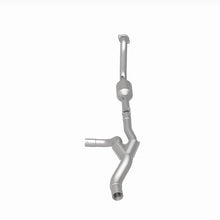 Load image into Gallery viewer, MagnaFlow 04-06 Dodge Durango 5.7L Direct Fit Converter