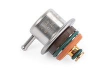 Load image into Gallery viewer, APR 00-06 Audi TT/TT Quattro/Volkswagen Golf 1.8T Fuel Pressure Regulator - 4 Bar Z1000219