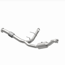 Load image into Gallery viewer, MagnaFlow 18-21 Ford Expedition Right Underbody 3.5L Direct Fit Catalytic Converter