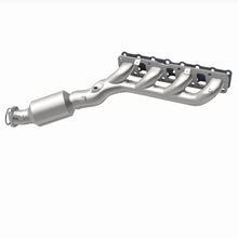 Load image into Gallery viewer, MagnaFlow 05-06 Nissan Titan 5.6L Direct Fit Converter