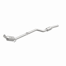 Load image into Gallery viewer, MagnaFlow 2011 C300 V6 3 OEM Underbody Direct Fit Converter