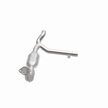 Load image into Gallery viewer, MagnaFlow 99-00 Ford Exped 4.6L Direct Fit Converter