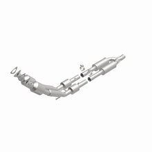 Load image into Gallery viewer, MagnaFlow 2006 Volkswagen Passat 3.6L Direct Fit Converter