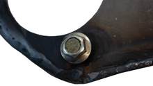 Load image into Gallery viewer, Rustbuster 2000-2006 Toyota Tundra Access Cab 6.5Ft Bed Front Body Mount Right Side