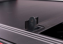 Load image into Gallery viewer, Retrax 2022+ Toyota Tundra CrewMax 5.5ft Bed RetraxONE MX