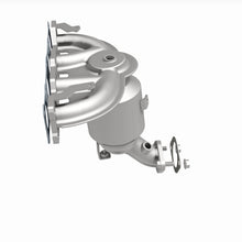 Load image into Gallery viewer, MagnaFlow 13-17 Hyundai Santa Fe Sport 2.4L Direct Fit Catalytic Converter
