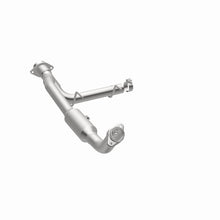 Load image into Gallery viewer, MagnaFlow 05-06 Lincoln Navigator 5.4L - Driver side