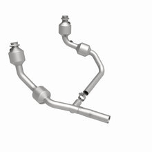 Load image into Gallery viewer, MagnaFlow Direct Fit Catalytic Converter 07-09 Jeep Wrangler 3.8L