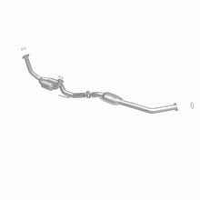 Load image into Gallery viewer, MagnaFlow 98-00 Sienna V6 3 OEM Underbody Direct Fit Converter