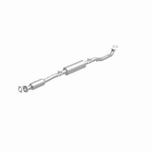 Load image into Gallery viewer, MagnaFlow 12-13 Soul 2L Underbody Direct Fit Converter