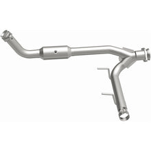 Load image into Gallery viewer, MagnaFlow 05-06 Lincoln Navigator 5.4L - Driver side