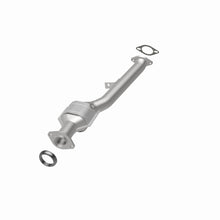 Load image into Gallery viewer, MagnaFlow Direct Fit Catalytic Converter 2006-2007 Subaru Impreza 2.5L