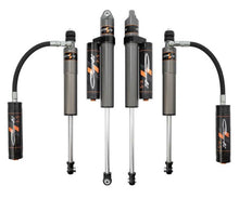 Load image into Gallery viewer, Cognito 05-24 F-250/F-350 Super Duty Pathfinder 2.5 Shock Package