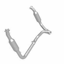 Load image into Gallery viewer, MagnaFlow 2006 Dodge Ram 1500 5.7L Direct Fit Catalytic Converter