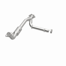 Load image into Gallery viewer, MagnaFlow 05-06 Lincoln Navigator 5.4L - Driver side