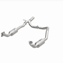 Load image into Gallery viewer, MagnaFlow 17-18 Ford E-350 6.8L Direct Fit Converter