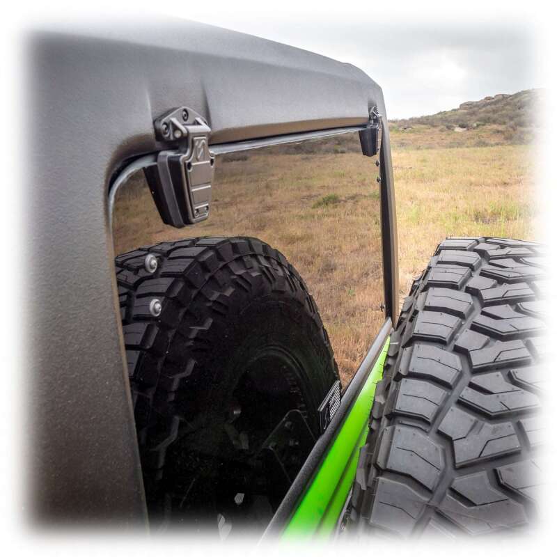 Turn Offroad 07-18 Jeep JK 4 Door Squareback Hardtop 2-Piece - White HTJKSQ2-M4W