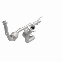 Load image into Gallery viewer, MagnaFlow 2004 Jeep Grand Cherokee 4.7L Direct Fit Converter