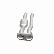 Load image into Gallery viewer, MagnaFlow 96-99 Chevy C2500 Suburban 7.4L Direct Fit Converter