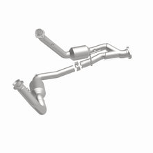 Load image into Gallery viewer, MagnaFlow 05-06 Jeep Grand Cherokee 5.7L Direct Fit Catalytic Converter