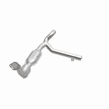 Load image into Gallery viewer, MagnaFlow 99-00 Ford Exped 4.6L Direct Fit Converter