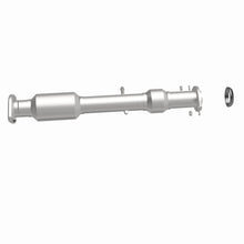 Load image into Gallery viewer, MagnaFlow 14-15 Toyota Highlander 3.5L Direct Fit Converter